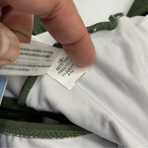 CUPSHE Women's One Piece Army Green Ruffled Lace Up V Neck Monokini Swimsuit - Picture 10 of 12